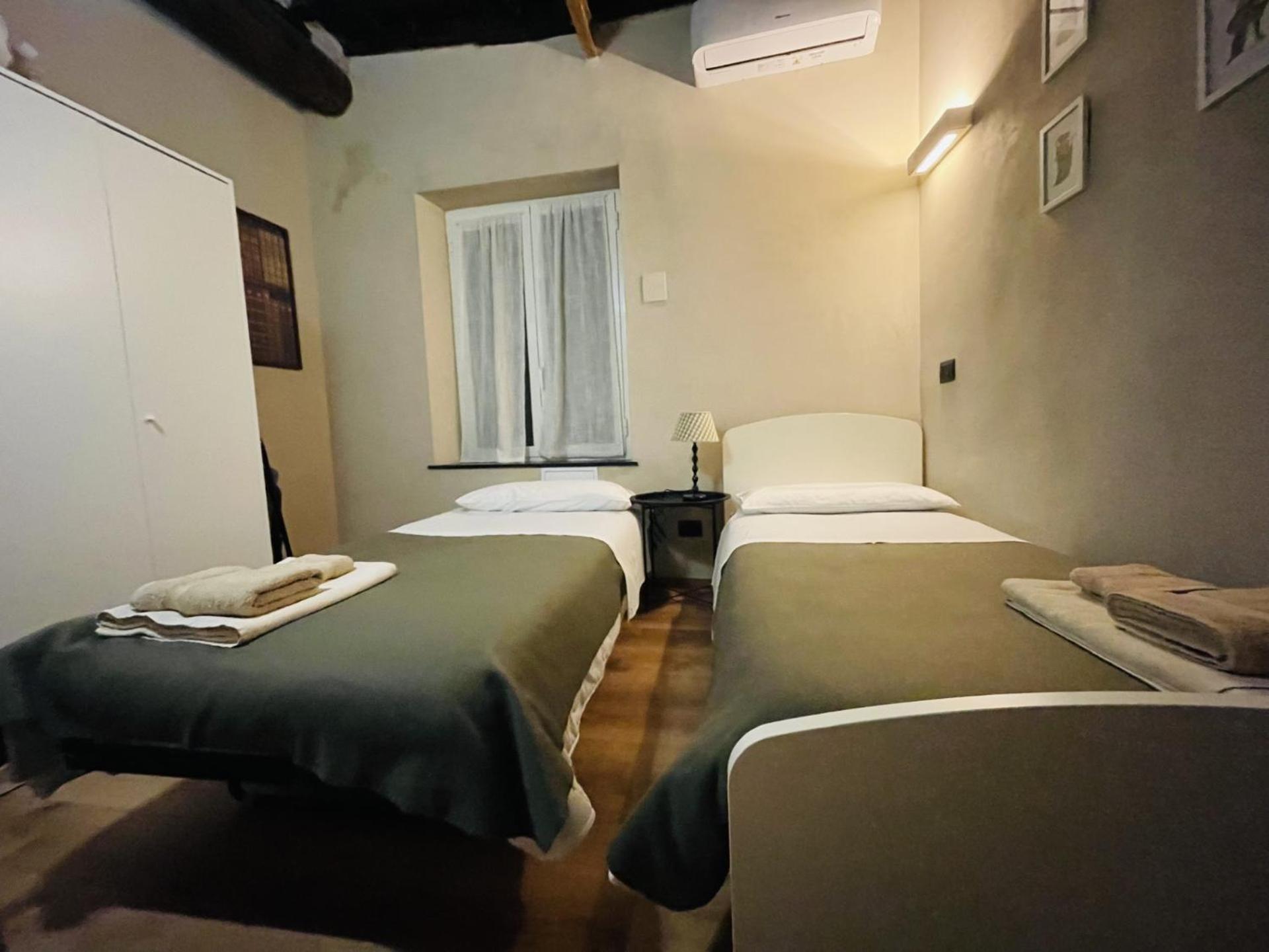 Ferienwohnung La Finestra Sul Museo Del Mare Genua Exterior foto